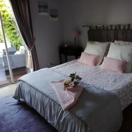 Mas Jasmin Проживание в семье